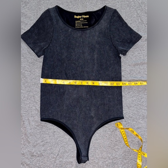 NWOT SS Gray Bodycon Rib Bodysuit. *Sugar Moon/Sz. L/XL. - Picture 6 of 9